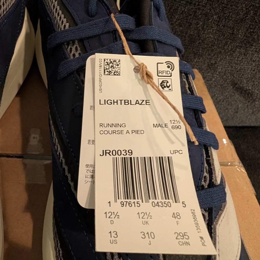 Adidas lightblaze running Shoes Navy Silver Gum Size 13 Boost JR0039 - Picture 7 of 8